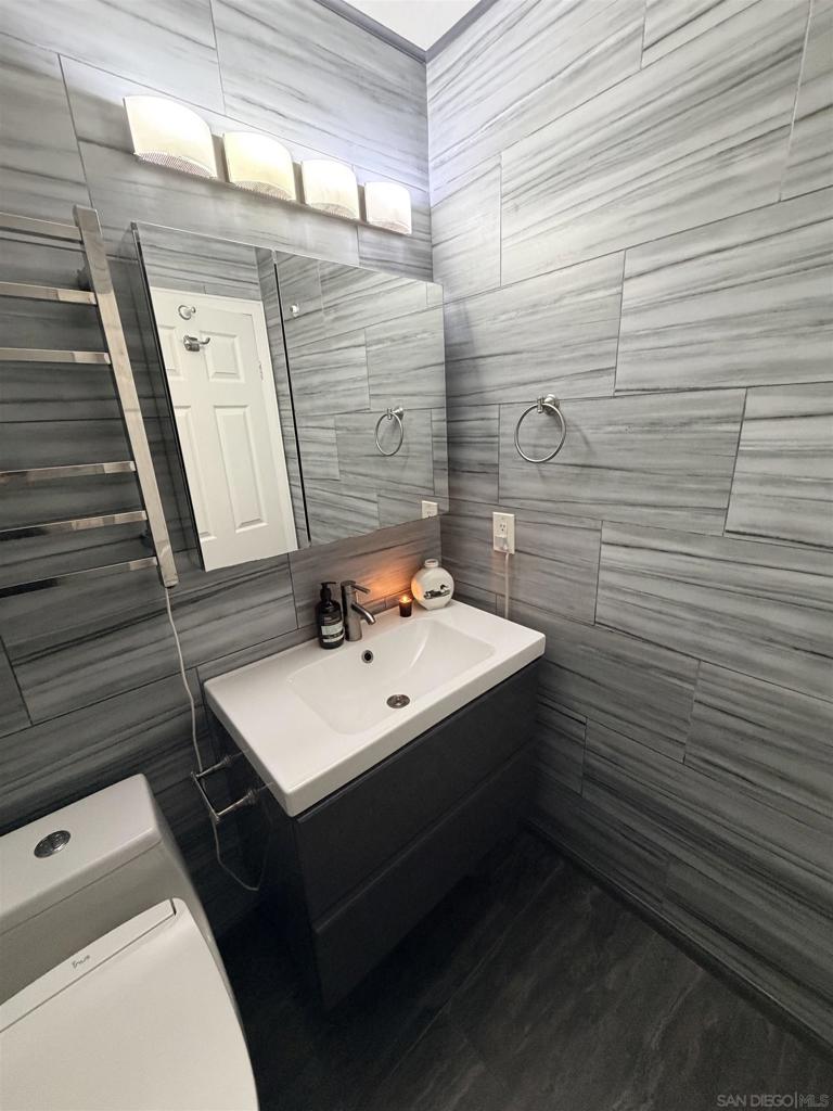 MLS #250039864SD image #12