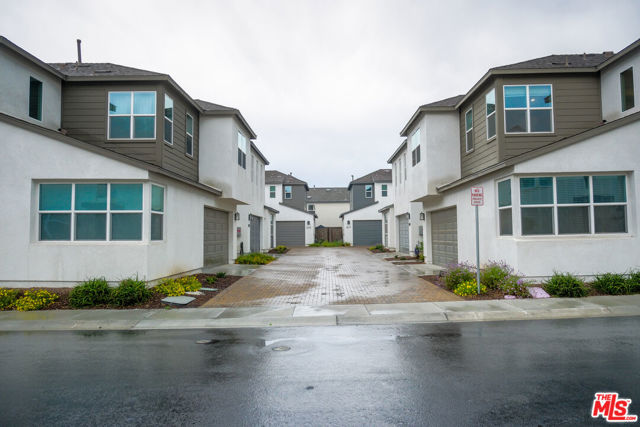 1681 Whitmore Loop, Chula Vista CA: https://media.crmls.org/mediaz/14675b1a-5a19-4a64-a6a7-5024b66c22e1.jpg
