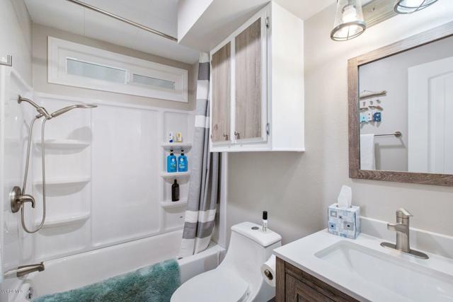 4700 Aurora Drive, Ventura CA: https://media.crmls.org/mediaz/146761ac-14f5-4c6c-8938-a0f66e3f575a.jpg