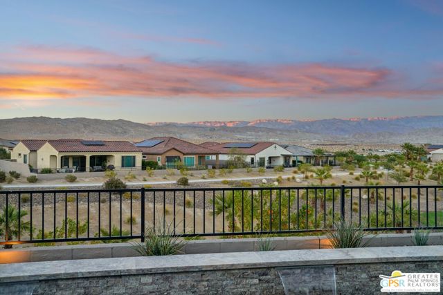101 Zinfandel, Rancho Mirage CA: https://media.crmls.org/mediaz/1467e745-60e1-4c16-94dc-449fb6750b7f.jpg