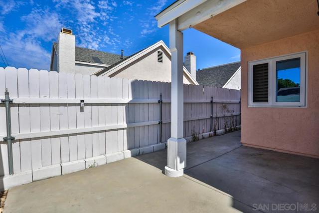 327 61st STREET, San Diego CA: https://media.crmls.org/mediaz/14697f8f-84fd-4ff7-84c0-4c5520d0c0f9.jpg