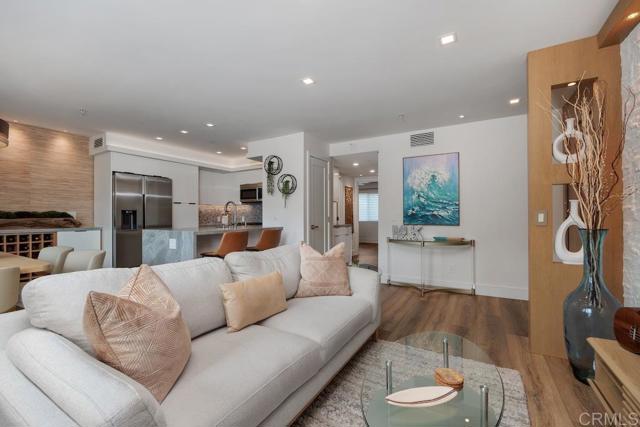 105 Mangano Circle, Encinitas CA: https://media.crmls.org/mediaz/14698fab-abad-4031-af8e-6c343f9bc012.jpg