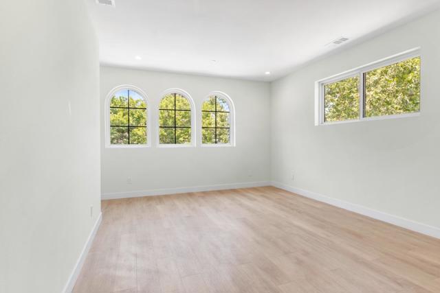 30 S 22nd Street, San Jose CA: https://media.crmls.org/mediaz/146a0182-fb09-4736-8bd2-04e3bd4edd22.jpg
