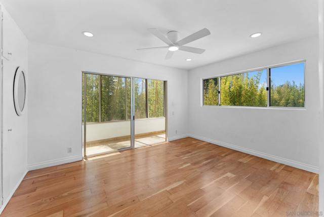 2352 Torrey Pines Rd Unit 9, La Jolla CA: https://media.crmls.org/mediaz/146a55c4-9c9e-4ed5-b1ed-5bbbf0a54892.jpg