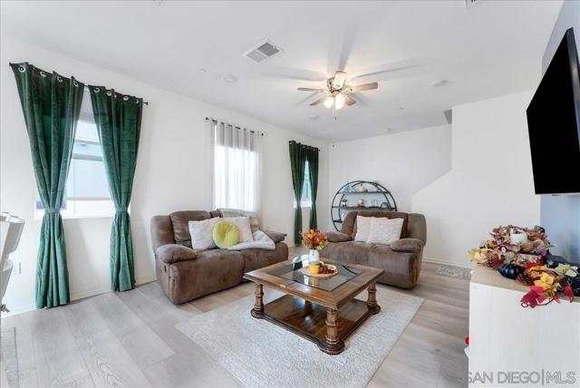 Image 3 of 38 For 5257 Beachfront Cove  181