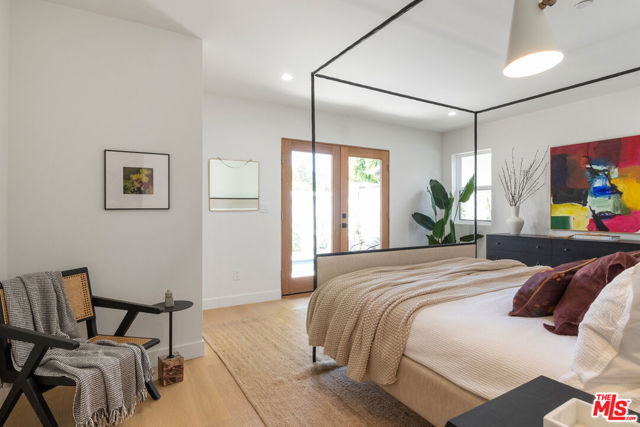 Image 36 of 56 For 4525 Greenbush Avenue