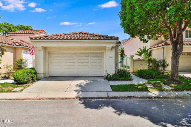 Detail Gallery Image 2 of 35 For 804 Vista Arriago, Camarillo,  CA 93012 - 2 Beds | 2 Baths