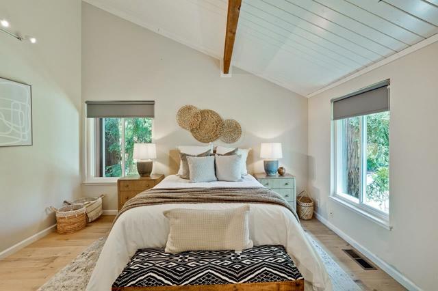 228 Central Avenue, Mountain View CA: https://media.crmls.org/mediaz/146dc40e-0d0b-4059-8c20-19742acc816a.jpg