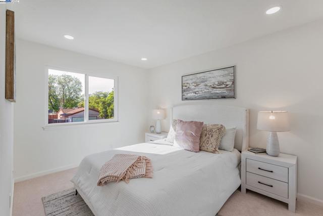3856 Jacana Lake Ct, Fremont CA: https://media.crmls.org/mediaz/146e6f5c-0210-4466-9fe0-b74102c94ce4.jpg