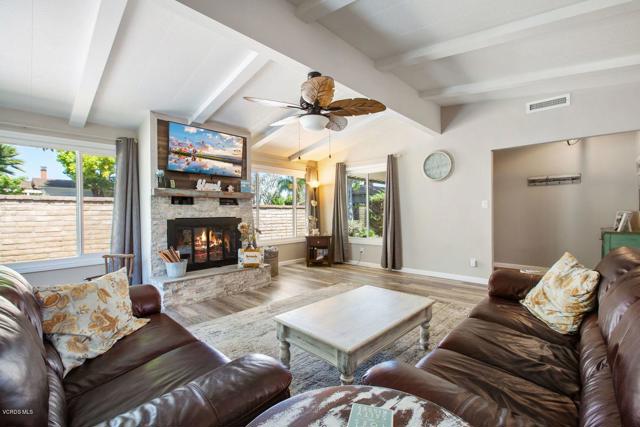 4700 Aurora Drive, Ventura CA: https://media.crmls.org/mediaz/146e947c-71c3-41f7-a969-851697580806.jpg
