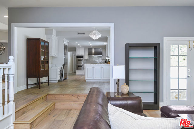 5449 S Rim Street, Thousand Oaks CA: https://media.crmls.org/mediaz/146eb157-812c-4901-80d0-22bc1efb0bfc.jpg