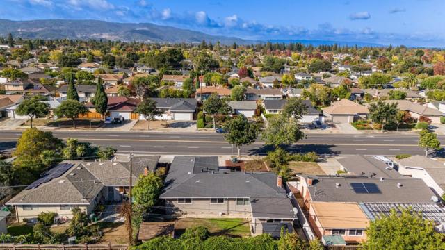 1650 S Wolfe Road, Sunnyvale CA: https://media.crmls.org/mediaz/146f5671-4ad6-490d-9bd6-186ea3a4fba4.jpg