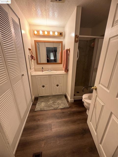 137 Zartop, Oakley CA: https://media.crmls.org/mediaz/14702512-f136-436e-b2da-3d58380ddf9e.jpg
