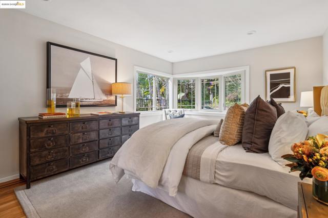 Image 23 of 53 For 1297 Sunnyhills Rd