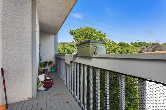 Detail Gallery Image 36 of 47 For 2388 Altisma Way #10 OR K,  Carlsbad,  CA 92009 - 2 Beds | 2 Baths