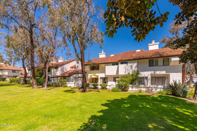 1404 Calle Lozano, Camarillo CA: https://media.crmls.org/mediaz/1471d1e3-fc64-4239-a654-6a6cf71f9ff0.jpg