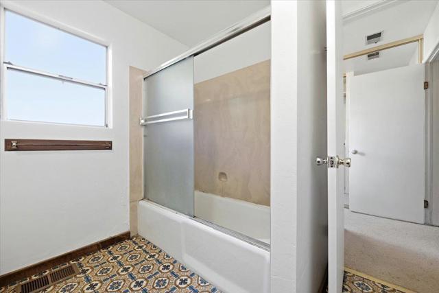 915 Berry Avenue, Los Altos CA: https://media.crmls.org/mediaz/1472d841-f27f-4efb-b352-ac454c83a9ec.jpg