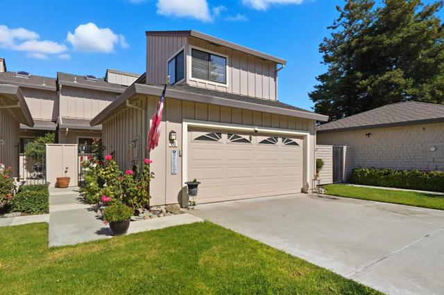 61 Joes Lane, Hollister CA: https://media.crmls.org/mediaz/1472f232-79b1-4a54-bea9-1dd2e4886a7c.jpg