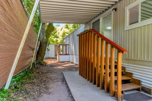 265 Brown Gables Road, Ben Lomond CA: https://media.crmls.org/mediaz/1473cd37-40a0-4c3f-82e2-cd9ad197ac03.jpg