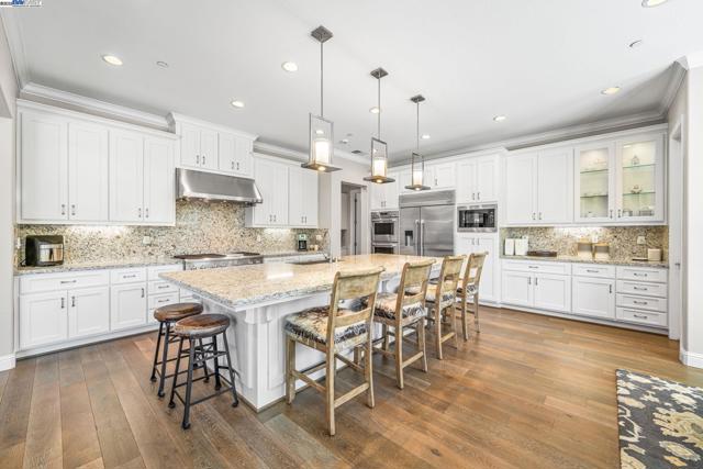 2135 Terra Bella Ct, Livermore CA: https://media.crmls.org/mediaz/147411d4-5ad6-44b0-a378-f19bfd73d6f9.jpg