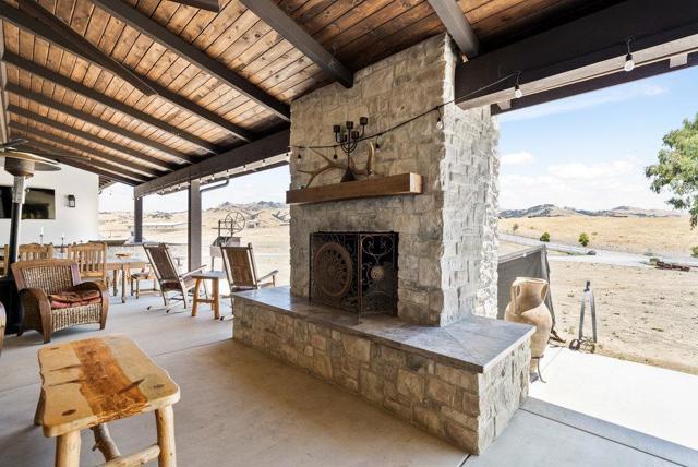 3000 Coppa Court, Hollister CA: https://media.crmls.org/mediaz/147421e0-89e6-41f8-9c62-2fa9b30d6a38.jpg