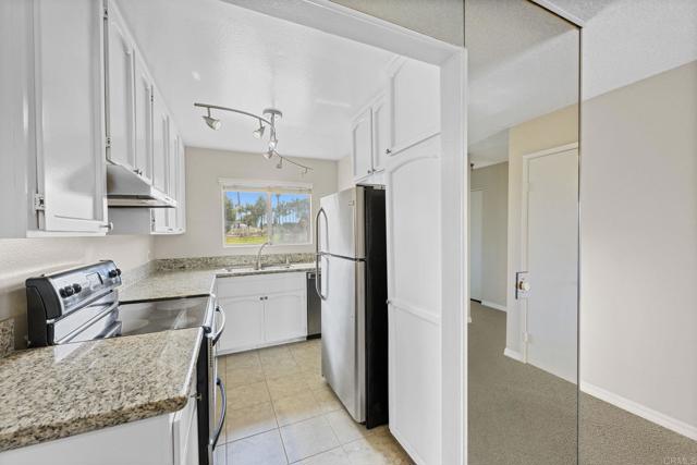 1866 Forestdale Drive, Encinitas CA: https://media.crmls.org/mediaz/14742ec2-d6de-4991-ae84-df6785fc70f3.jpg