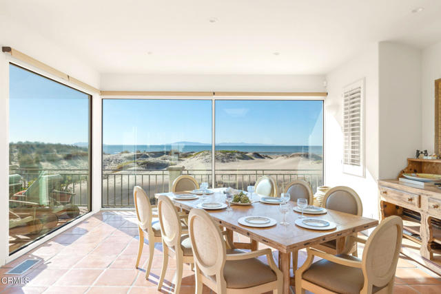 1571 Mandalay Beach Road, Oxnard CA: https://media.crmls.org/mediaz/1474d707-033c-4458-b962-9f59ece1e916.jpg