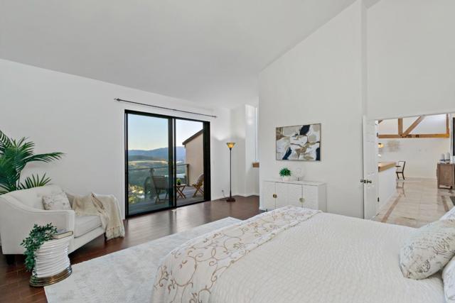 131 Los Vientos Way, San Carlos CA: https://media.crmls.org/mediaz/147640e3-89ea-43d7-a7eb-11a8e56e1653.jpg