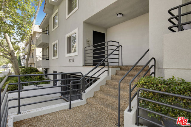 5712 Camellia Avenue photo 8
