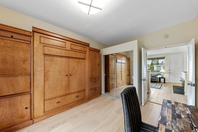 100 Lucky Drive, Corte Madera CA: https://media.crmls.org/mediaz/1476fc0a-375c-435e-9431-f6c95fd0d3c6.jpg