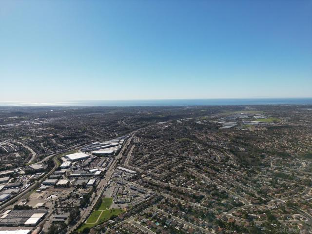 4835 Glenhaven Dr, Oceanside CA: https://media.crmls.org/mediaz/1478bd09-7039-4b36-9c3b-8b697b1f16de.jpg