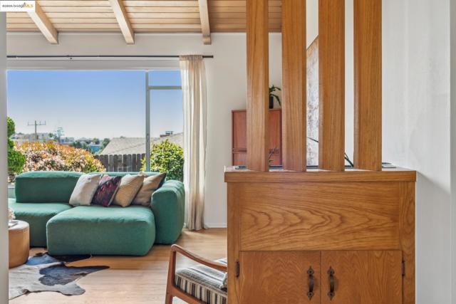 8499 Aster Ave, Oakland CA: https://media.crmls.org/mediaz/1478c8f3-8a1c-4586-835e-0fe708fb7fec.jpg