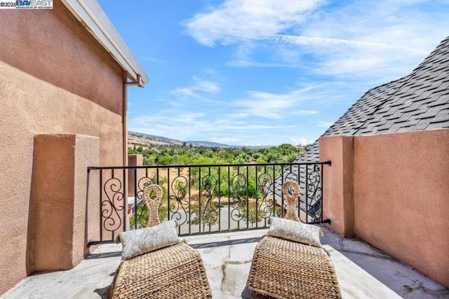 3405 Story Lane, San Jose CA: https://media.crmls.org/mediaz/1478df96-a9f9-40e9-a109-3bb318ee687e.jpg