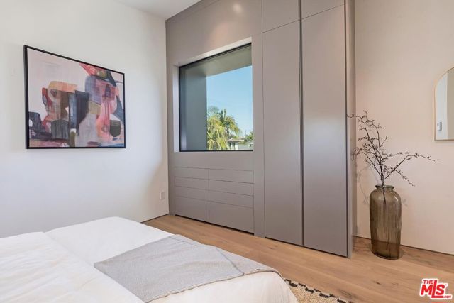 2831 Malcolm Avenue, Los Angeles CA: https://media.crmls.org/mediaz/1478f8b3-66e1-4635-ac88-a9770b15e40e.jpg