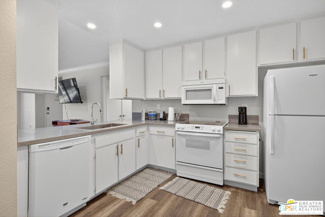 2625 N Whitewater Club Drive, Palm Springs CA: https://media.crmls.org/mediaz/147973fd-f297-440b-a7d1-77bbf3acd426.jpg