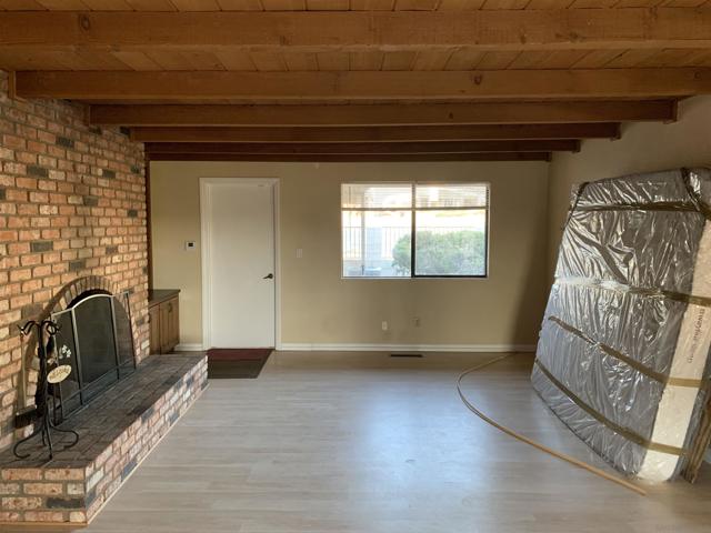 9109 Huntley Road, Fallbrook CA: https://media.crmls.org/mediaz/1479a33e-20a0-4407-8496-421fce5b099c.jpg