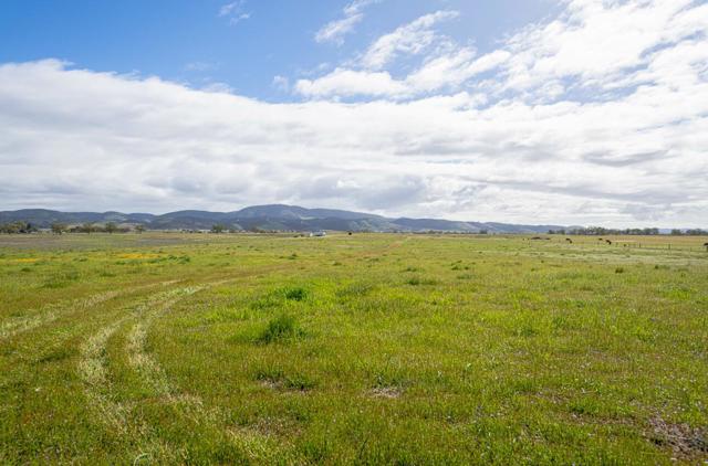 50255 Adobe Place, Bradley CA: https://media.crmls.org/mediaz/1479b814-90bc-4380-a45c-66cf8fa43bd2.jpg