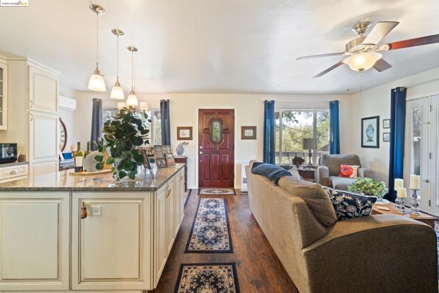 Image 12 of 41 For 2992 Buckboard Rd
