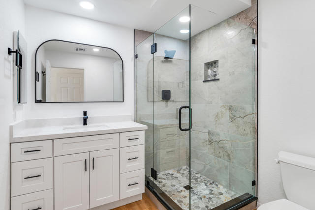48245 Calle Floristas, La Quinta CA: https://media.crmls.org/mediaz/147b1b3e-ae2f-480a-ba01-432c8d4e4707.jpg