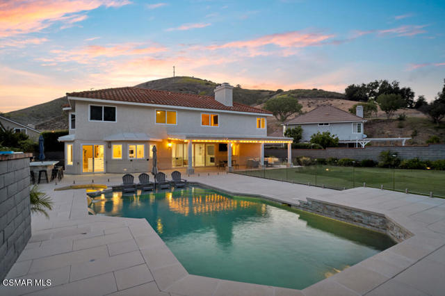 29504 Woodbrook Drive, Agoura Hills CA: https://media.crmls.org/mediaz/147b8134-312c-4767-b5a1-132d0ae5ea76.jpg