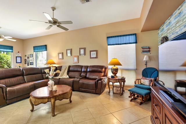 78810 78810 Sunrise Mountain View, Palm Desert CA: https://media.crmls.org/mediaz/147c5322-b620-4f3c-95d5-34f7611cbda9.jpg