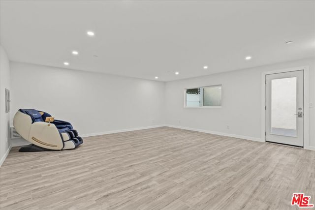 8600 Farralone Avenue, West Hills CA: https://media.crmls.org/mediaz/147c8fbf-5113-463c-8f0d-9d09e714f6d4.jpg