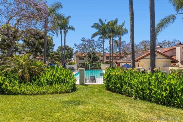 4145 Porte De Merano, San Diego CA: https://media.crmls.org/mediaz/147dd173-8fef-4038-ba93-44b1c85de0eb.jpg