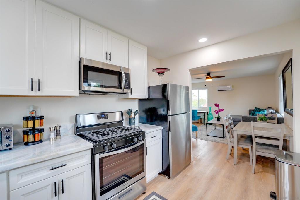 MLS #250043470SD image #40