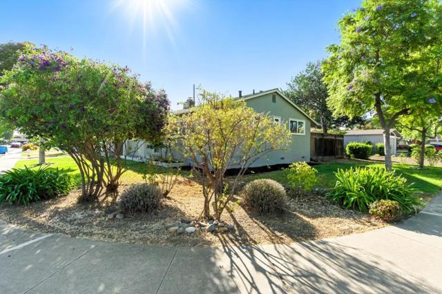 2464 Brannan Place, Santa Clara CA: https://media.crmls.org/mediaz/147e0d1c-b4a7-4499-9a90-e2b559bbf400.jpg