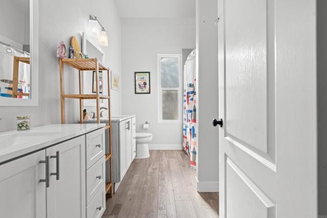 Detail Gallery Image 27 of 53 For 4912 Colusa Dr, Oceanside,  CA 92056 - 4 Beds | 3 Baths