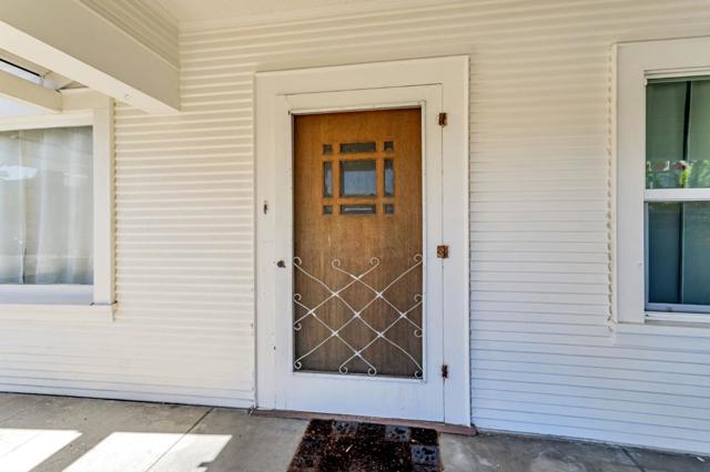 30 W Lake Avenue, Watsonville CA: https://media.crmls.org/mediaz/147e8a54-c57f-47b6-b355-402781625530.jpg