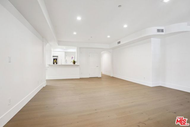 1861 Veteran Avenue, Los Angeles CA: https://media.crmls.org/mediaz/147edc4c-ecc4-4ea8-b89e-52af3244f0f1.jpg
