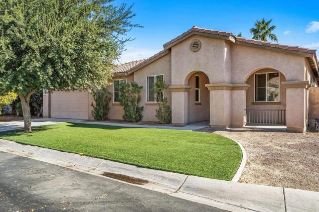 42724 Tango Court, Indio CA: https://media.crmls.org/mediaz/147f62ae-e850-4822-bd8b-4914f0867ad9.jpg