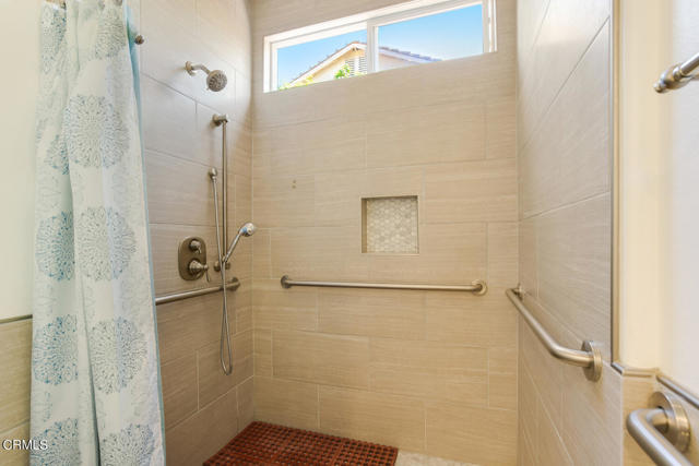 Detail Gallery Image 15 of 23 For 335 Pacos St, Ventura,  CA 93001 - 2 Beds | 2 Baths